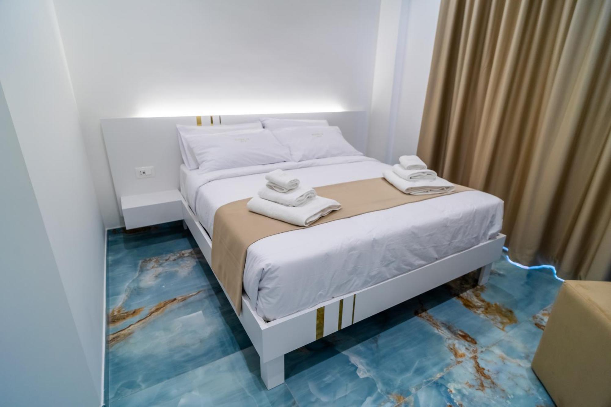 Suite 14 Scalea Eksteriør billede